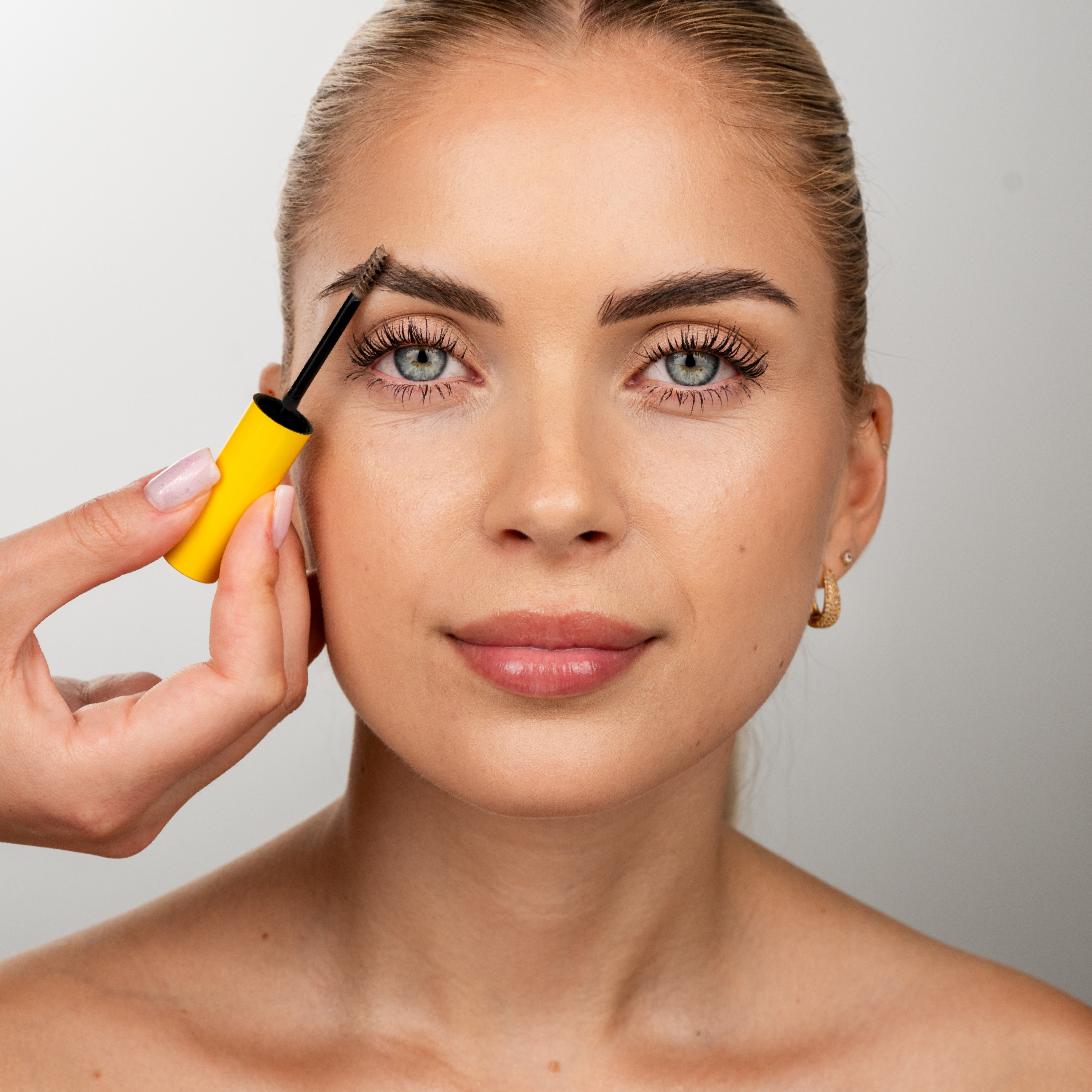 Color Boosting Brow Mascara